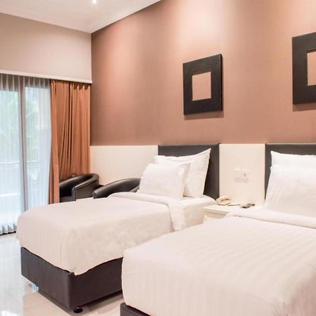 Luminor Hotel Jember By Wh 외부 사진